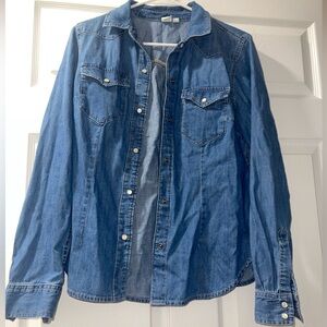 Women’s Demin Shirt Gap Size Small